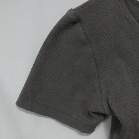 BODY LANGUAGE | medium | Body Language Cropped Top | Made In Canada 🟥🍁🟥 - Picture 4 of 16